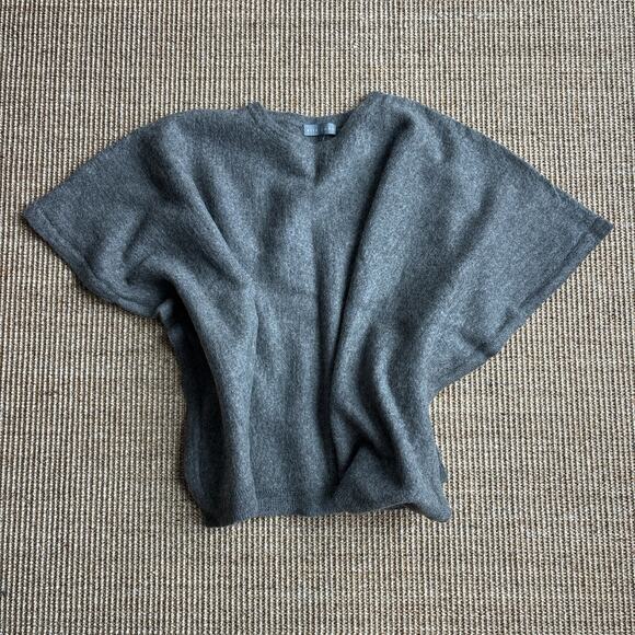 Ella Ember Sweaters - Ella Ember 100% Baby Alpaca Poncho Women's Large Gray
